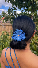 Load image into Gallery viewer, Large 8 petal Kanzashi Hair Tie