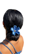 Load image into Gallery viewer, 5 petal Kanzashi Hair Tie
