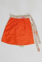 Load image into Gallery viewer, Pleated Pallu Wrap Skirt Small
