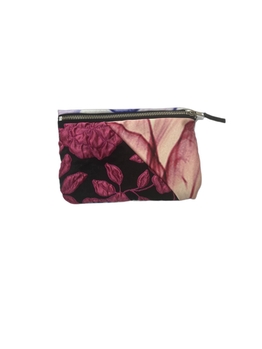 Floral pouch in pink