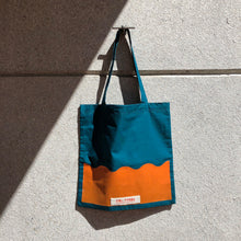 Load image into Gallery viewer, Onda Tote Bag