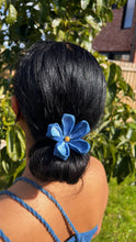 Load image into Gallery viewer, 5 petal Kanzashi Hair Tie