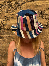 Load image into Gallery viewer, Linht handicraft bucket hat