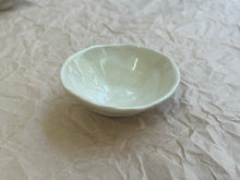 Load image into Gallery viewer, Tantri Mustika small ceramic bowls