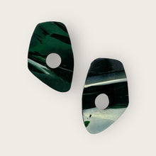 Load image into Gallery viewer, Maya Minimal Eliad earrings