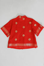 Load image into Gallery viewer, Jamdani Pleated Shirt Medium