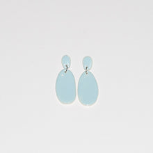 Load image into Gallery viewer, THE EGG earrings in Ice