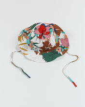 Load image into Gallery viewer, Wave Brim Hat - Fun Floral