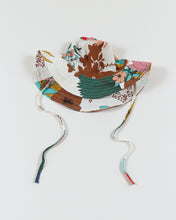 Load image into Gallery viewer, Wave Brim Hat - Fun Floral