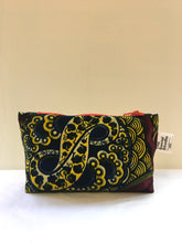 Load image into Gallery viewer, TSS Upcycled Zip Purse