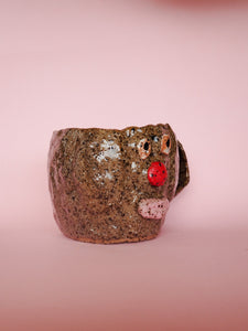 Sandy choccie mug w red nose and pink lips