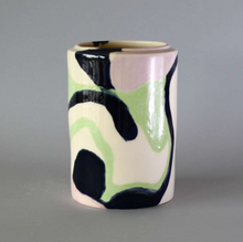 Load image into Gallery viewer, Wonderer - Flower Vase